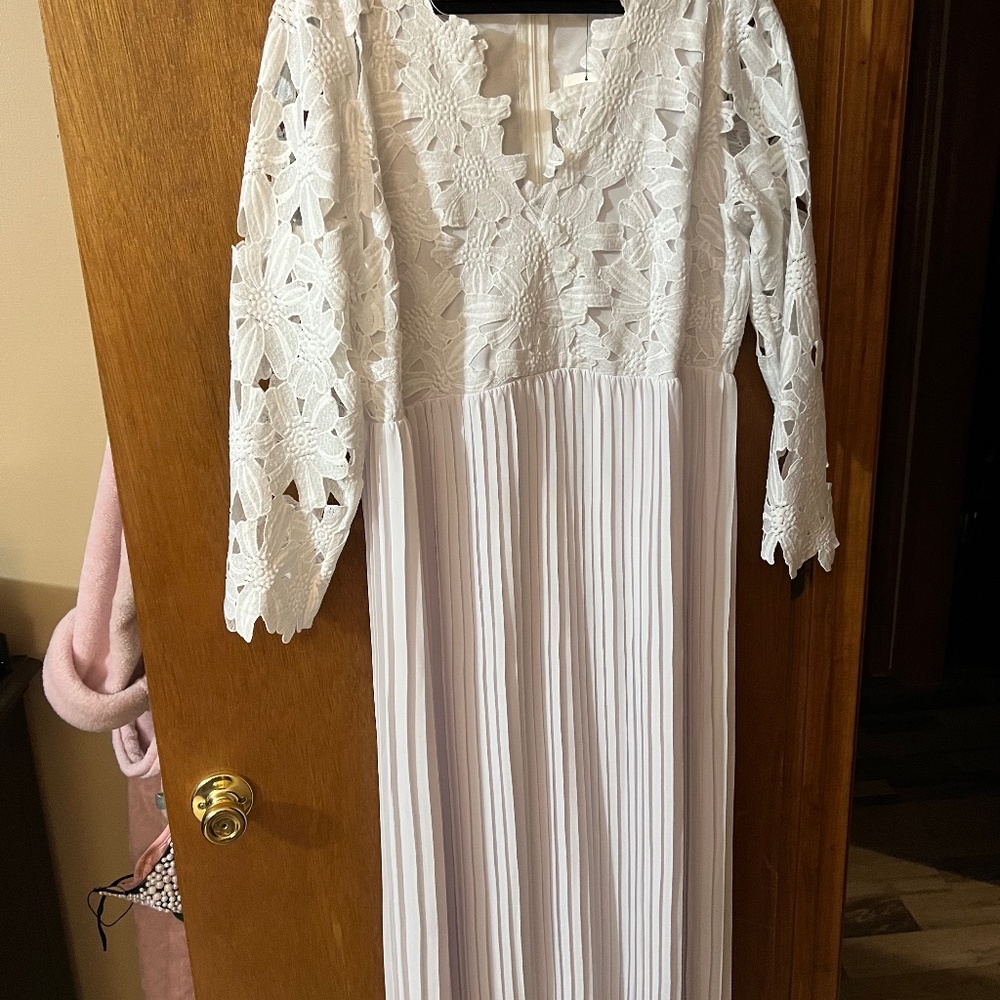 Lace maxi dress